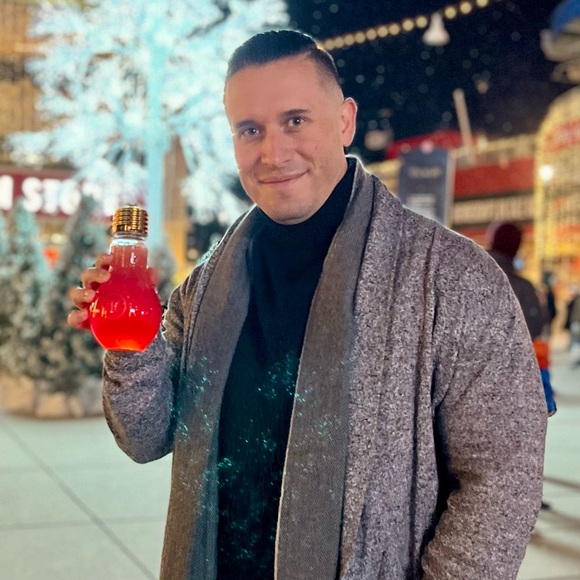 Meet your Posher, Shane - Picture 1 of 2